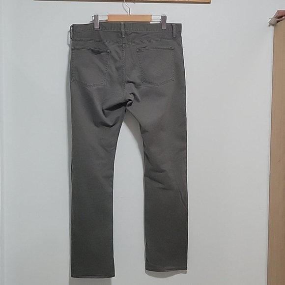 Men's Gap Denim Slim Trousers | Size 34x32 - Picture 8 of 13